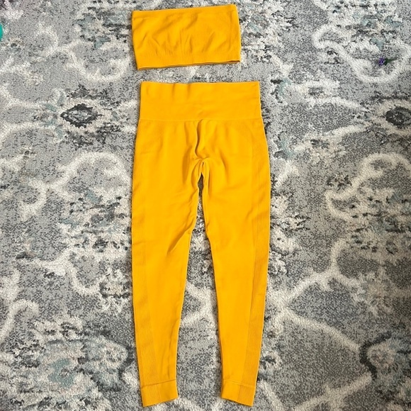 Set Active by Madeline Cline Workout Set - Picture 1 of 8